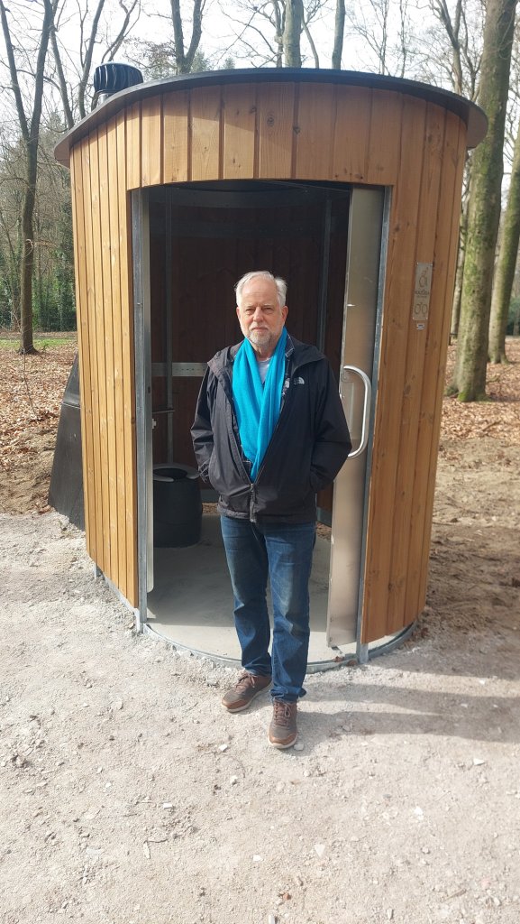 Tom Zoutewelle voor natuurtoilet.